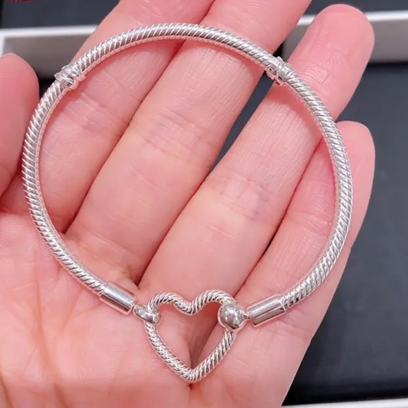 925 Sterling Silver Heart Clasp 1pc Snake Chain Bracelet - Size 7.5”/19c… - Picture 3 of 5